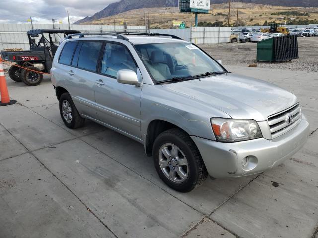 Снимка 4 от търг – 2005 TOYOTA HIGHLANDER с VIN JTEEP21A950102825