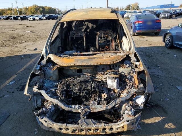 Photo 5 from auction – 2018 FORD ESCAPE SEL with VIN 1FMCU0HD5JUB23730
