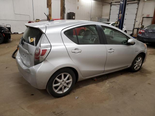 Photo 3 from auction – 2012 TOYOTA PRIUS C with VIN JTDKDTB39C1024558