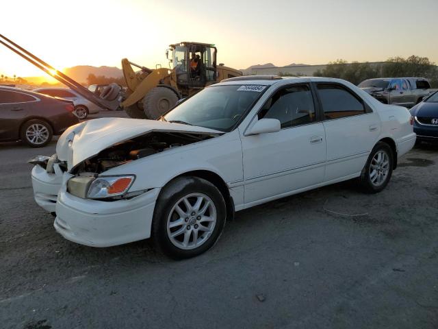 TOYOTA CAMRY LE 2000 with VIN 4T1BF28KXYU936829 - Photo from auction