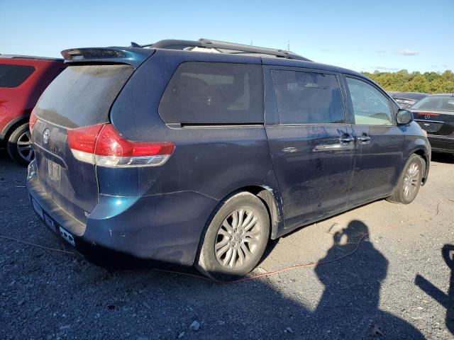 Photo 3 from auction – 2012 TOYOTA SIENNA XLE with VIN 5TDYK3DCXCS223179