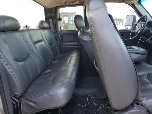 Photo 10 from auction – 2004 CHEVROLET SILVERADO with VIN 1GCEK19T44E166632