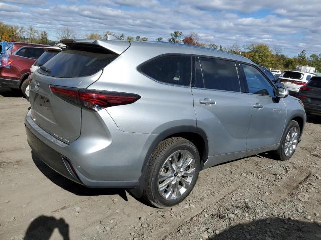 Photo 3 from auction – 2021 TOYOTA HIGHLANDER with VIN 5TDDZRBH5MS119017