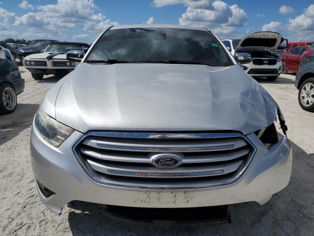 Photo 5 from auction – 2017 FORD TAURUS LIM with VIN 1FAHP2F85HG127925