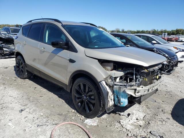 Photo 4 from auction – 2017 FORD ESCAPE SE with VIN 1FMCU9G98HUE25928