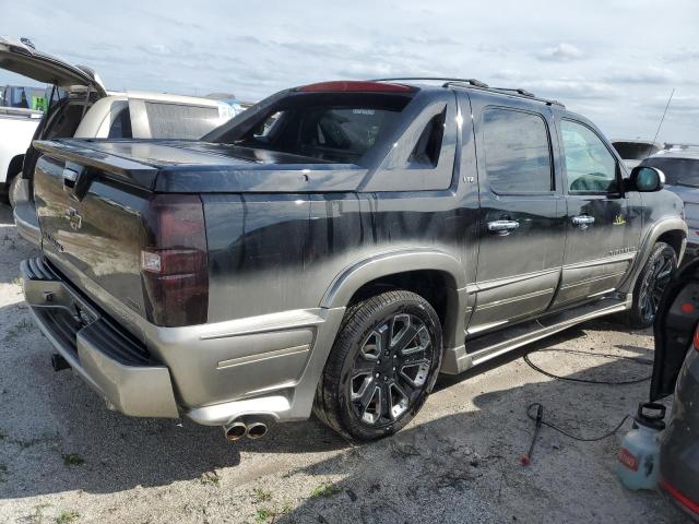 Photo 3 from auction – 2011 CHEVROLET AVALANCHE with VIN 3GNMCGE09BG330882
