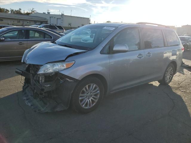 TOYOTA SIENNA XLE 2013 with VIN 5TDYK3DC5DS369040 - Photo from auction