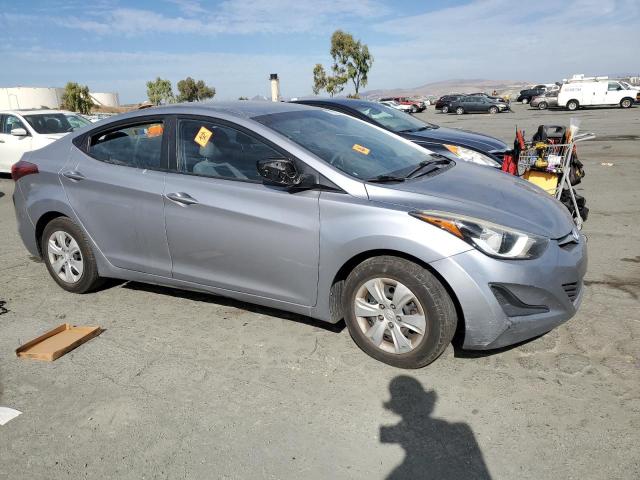 Photo 4 from auction – 2016 HYUNDAI ELANTRA SE with VIN 5NPDH4AE2GH736317