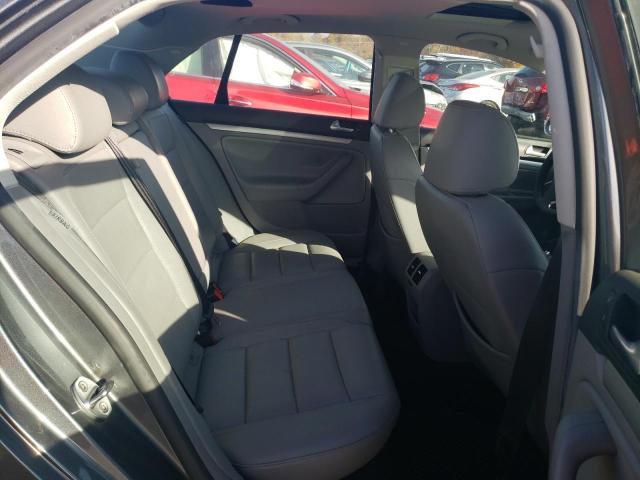 Photo 10 from auction – 2007 VOLKSWAGEN JETTA WOLF with VIN 3VWEF81K37M173633