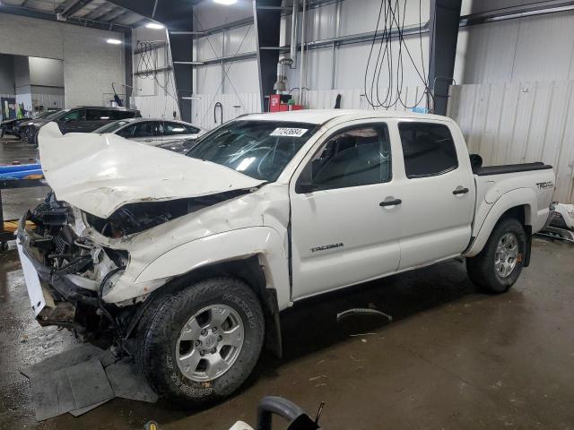 TOYOTA TACOMA DOU 2013 with VIN 3TMLU4EN7DM119938 - Photo from auction