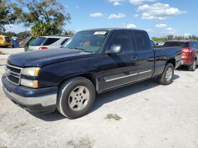 CHEVROLET SILVERADO 2007 with VIN 1GCEC19ZX7Z120429 - Photo from auction