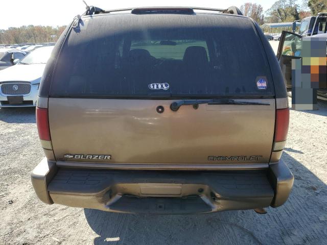 Photo 6 from auction – 2002 CHEVROLET BLAZER with VIN 1GNDT13W32K236266