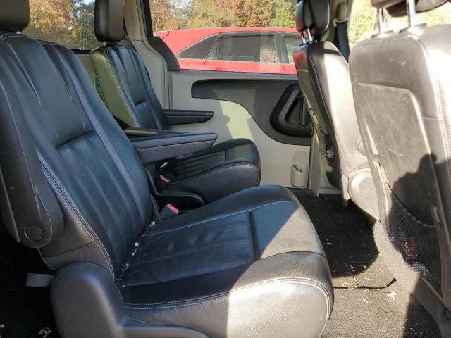 Photo 11 from auction – 2012 CHRYSLER TOWN & COU with VIN 2C4RC1BG4CR188370