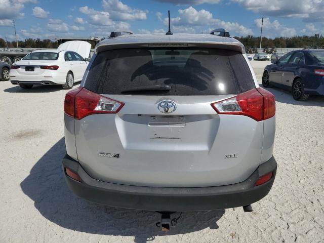 Photo 6 from auction – 2014 TOYOTA RAV4 XLE with VIN JTMWFREV5EJ022353