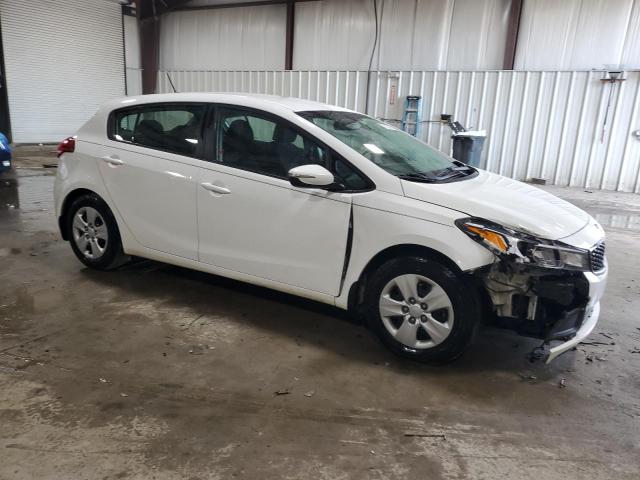 Photo 4 from auction – 2017 KIA FORTE LX with VIN KNAFK5A83H5696497