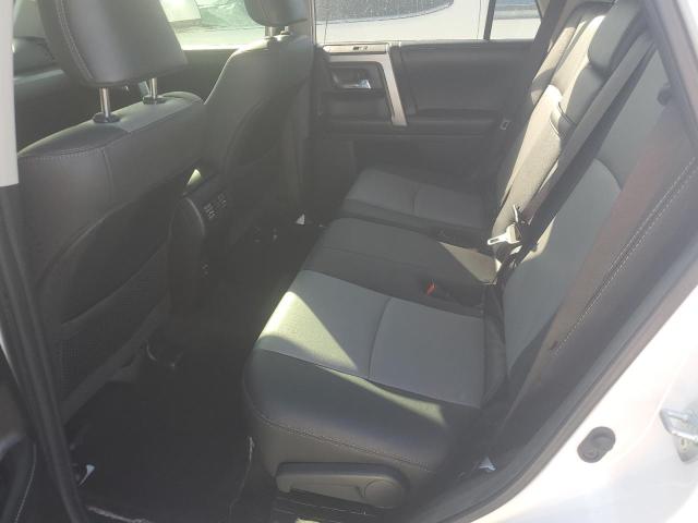 Photo 11 from auction – 2019 TOYOTA 4RUNNER SR with VIN JTEBU5JR8K5628378