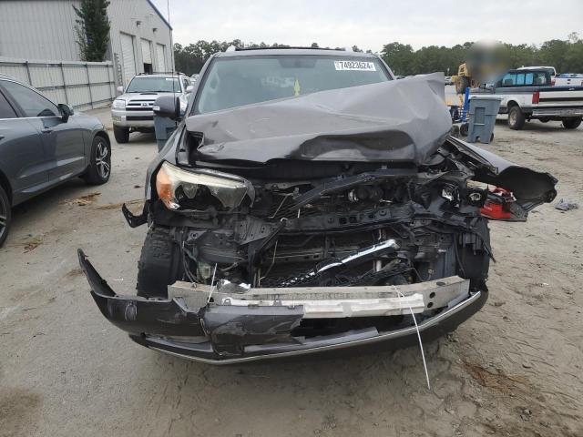 Photo 5 from auction – 2011 TOYOTA 4RUNNER SR with VIN JTEBU5JRXB5034536