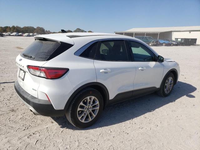 Photo 3 from auction – 2020 FORD ESCAPE SE with VIN 1FMCU0G60LUB44152