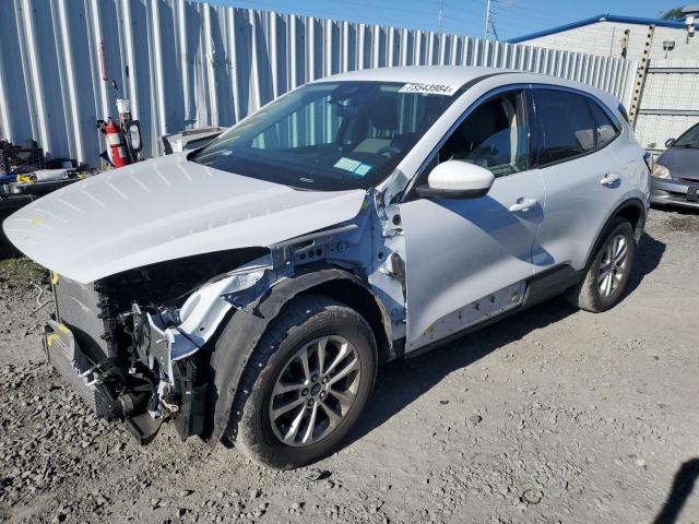 FORD ESCAPE SE 2020 with VIN 1FMCU9G60LUA91313 - Photo from auction