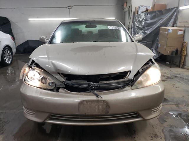Photo 5 from auction – 2005 TOYOTA CAMRY LE with VIN 4T1BE32K65U546971