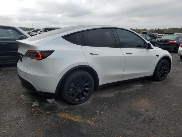 Photo 3 from auction – 2024 TESLA MODEL Y with VIN 7SAYGDEE3RA261440