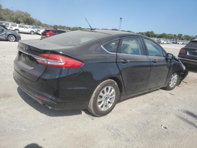 Photo 3 from auction – 2017 FORD FUSION S with VIN 3FA6P0G71HR334998