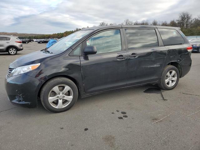TOYOTA SIENNA 2014 with VIN 5TDZK3DC4ES453193 - Photo from auction