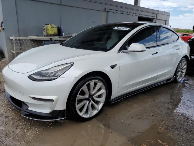 TESLA MODEL 3 2018 with VIN 5YJ3E1EB2JF097963 - Photo from auction