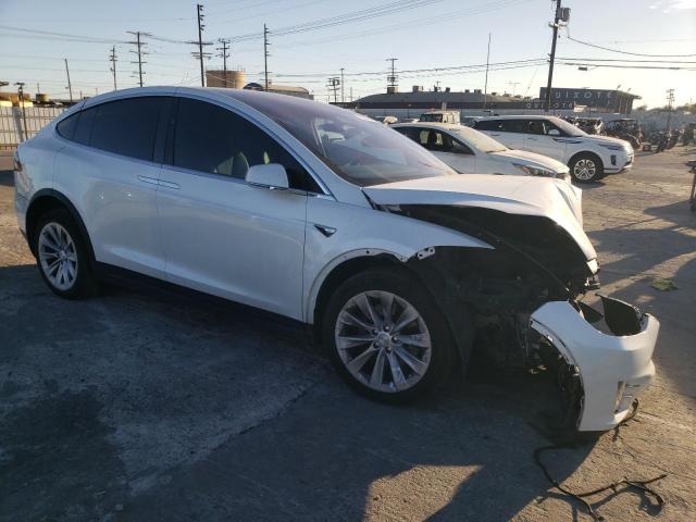 Photo 4 from auction – 2018 TESLA MODEL X with VIN 5YJXCAE26JF142412