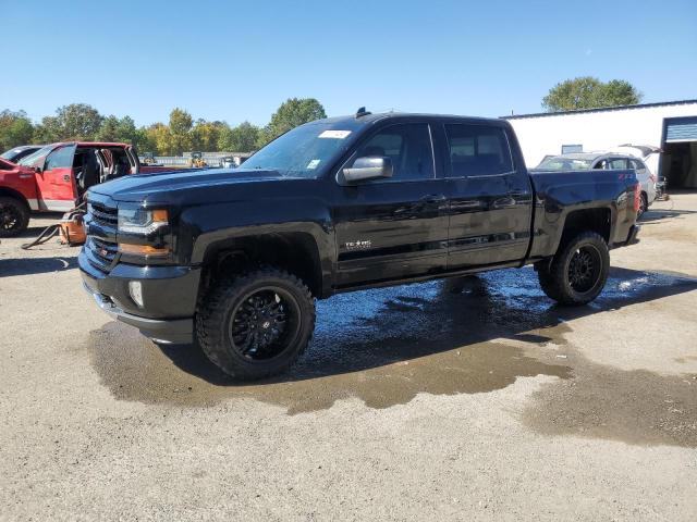 CHEVROLET SILVERADO 2018 with VIN 3GCUKREC6JG638527 - Photo from auction
