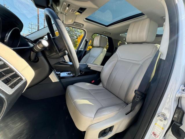 Photo 5 from auction – 2017 LAND ROVER DISCOVERY with VIN SALRRBBV0HA042328