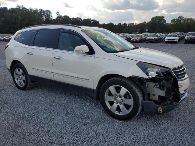 Photo 4 from auction – 2014 CHEVROLET TRAVERSE L with VIN 1GNKRJKD2EJ339372