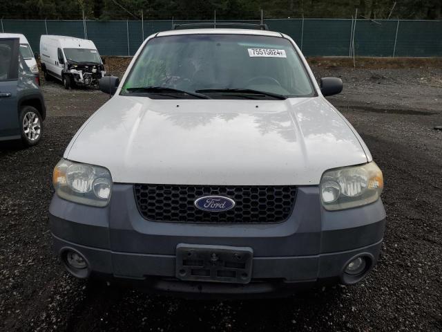 Photo 5 from auction – 2006 FORD ESCAPE HEV with VIN 1FMYU95H36KC97400
