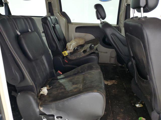 Photo 11 from auction – 2014 CHRYSLER TOWN & COU with VIN 2C4RC1BG8ER342386