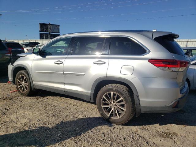Photo 2 from auction – 2019 TOYOTA HIGHLANDER with VIN 5TDJZRFH7KS628410