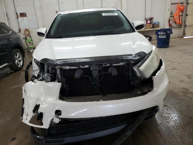 Photo 5 from auction – 2016 TOYOTA HIGHLANDER with VIN 5TDDKRFH5GS268045
