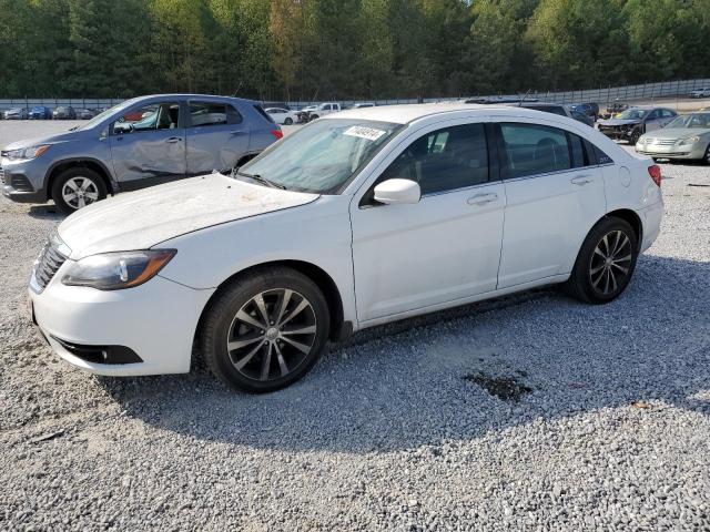 CHRYSLER 200 TOURIN 2013 with VIN 1C3CCBBG4DN729237 - Photo from auction