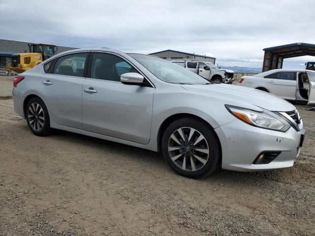 Photo 4 from auction – 2017 NISSAN ALTIMA 2.5 with VIN 1N4AL3AP3HC175089