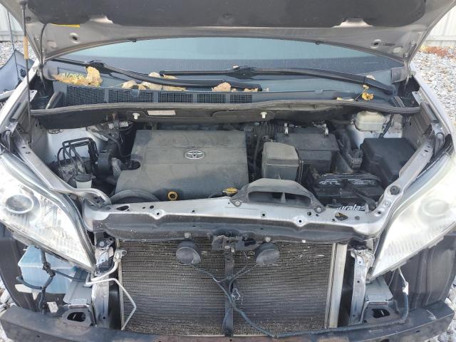 Photo 12 from auction – 2012 TOYOTA SIENNA XLE with VIN 5TDYK3DC4CS248725