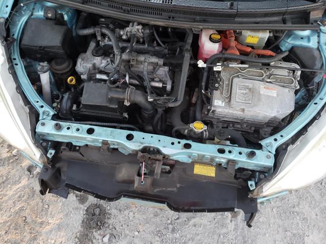 Photo 11 from auction – 2014 TOYOTA PRIUS C with VIN JTDKDTB3XE1085243