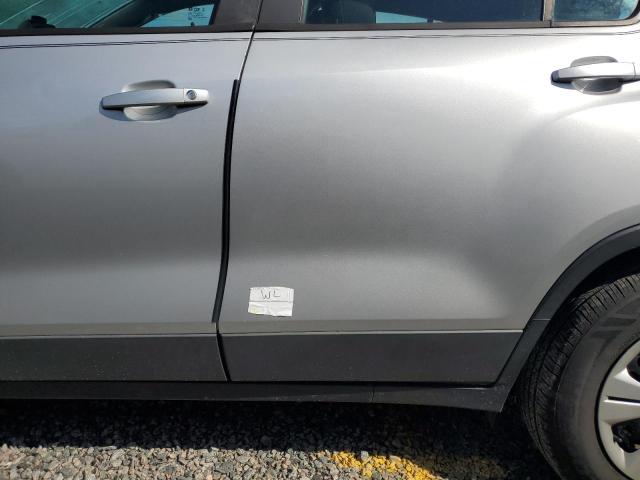 Photo 13 from auction – 2017 CHEVROLET TRAX LS with VIN KL7CJKSB9HB202899