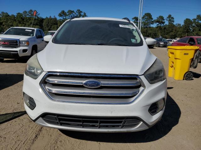 Photo 5 from auction – 2017 FORD ESCAPE SE with VIN 1FMCU0GD6HUC53964