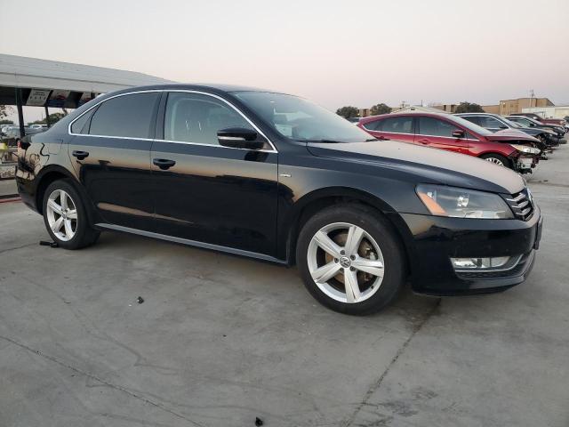 Photo 4 from auction – 2015 VOLKSWAGEN PASSAT S with VIN 1VWAS7A33FC111095