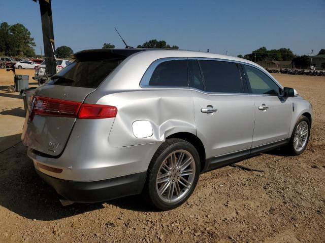 Photo 3 from auction – 2015 LINCOLN MKT with VIN 2LMHJ5AT8FBL04562