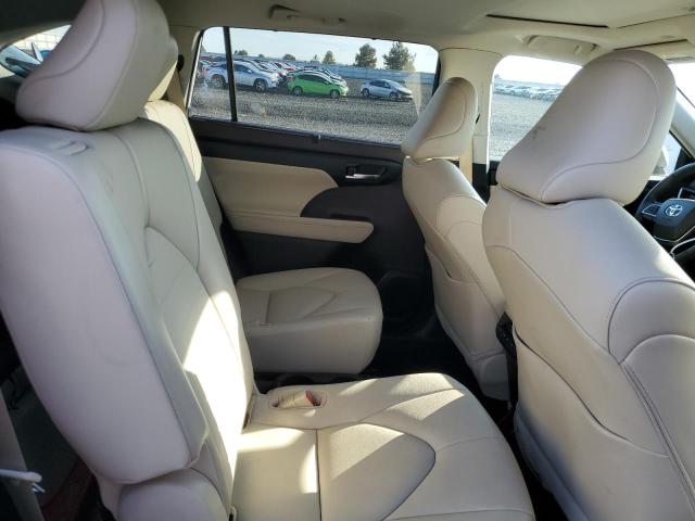 Photo 11 from auction – 2021 TOYOTA HIGHLANDER with VIN 5TDHZRBH4MS071897
