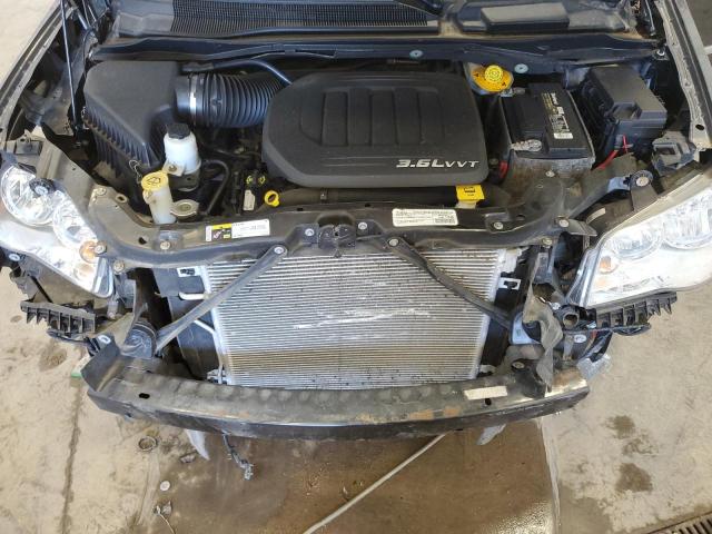 Photo 12 from auction – 2016 CHRYSLER TOWN & COU with VIN 2C4RC1CG6GR269486
