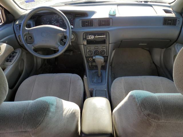 Photo 8 from auction – 2000 TOYOTA CAMRY LE with VIN 4T1BF22K1YU110802