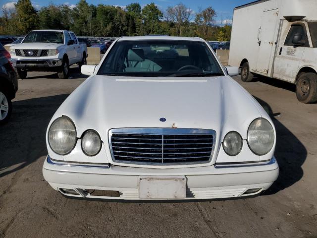 Photo 5 from auction – 1996 MERCEDES-BENZ E 320 with VIN WDBJF55F9TJ005448