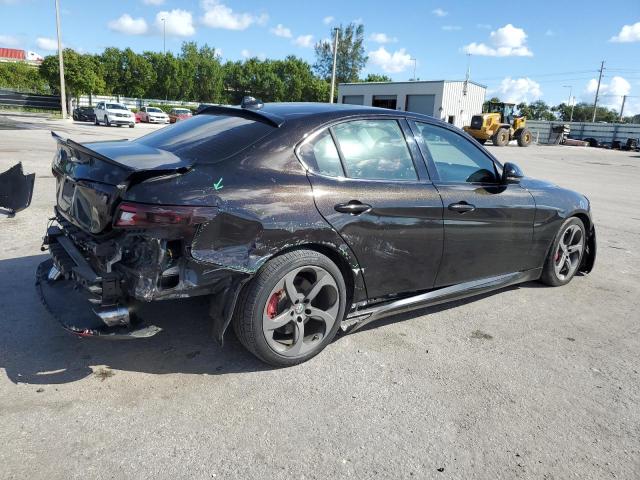 Photo 3 from auction – 2018 ALFA ROMEO GIULIA with VIN ZARFAEBN7J7563865