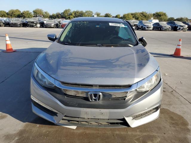 Photo 5 from auction – 2017 HONDA CIVIC LX with VIN 19XFC2F55HE039752